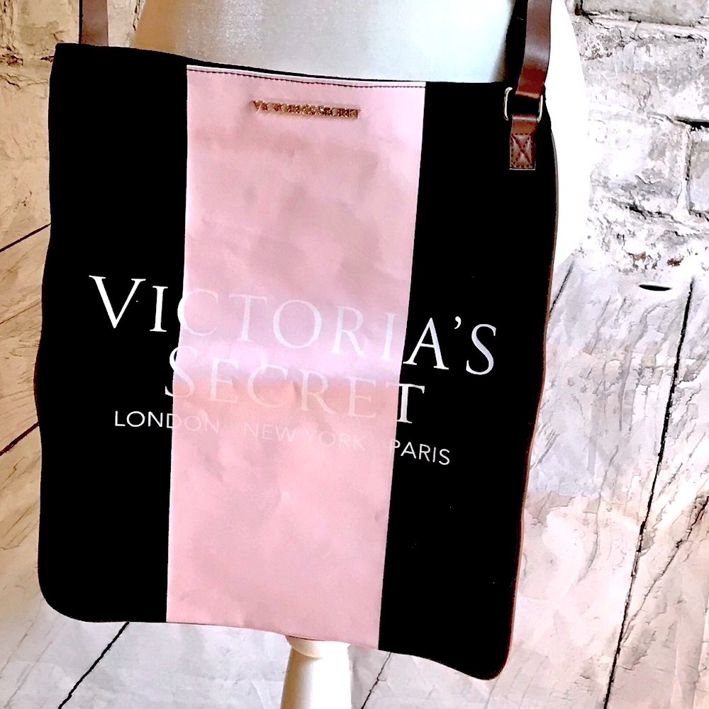 Victoria’s Secret Messenger Bag Crossbody 💫NEW💫